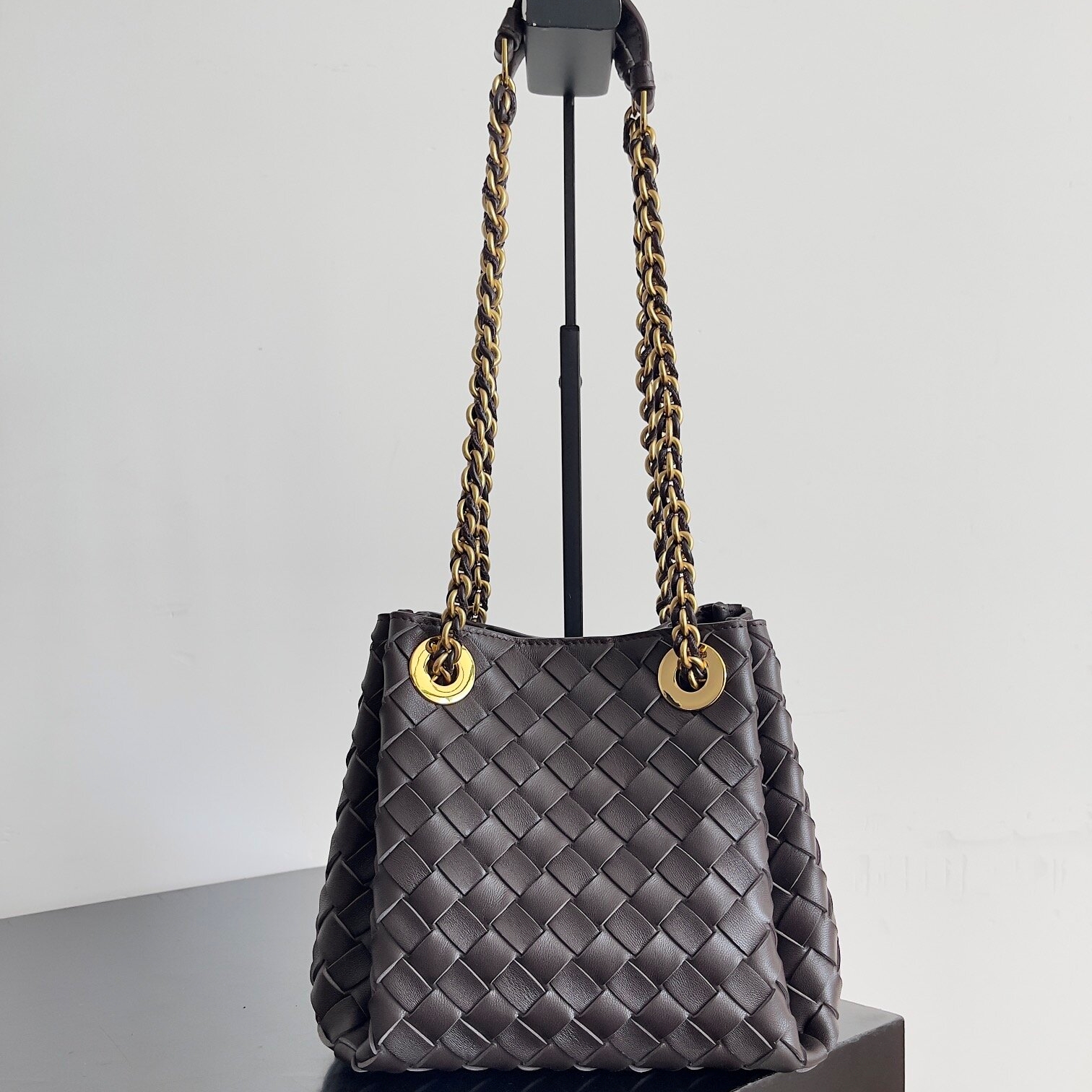 Bottega Veneta chain