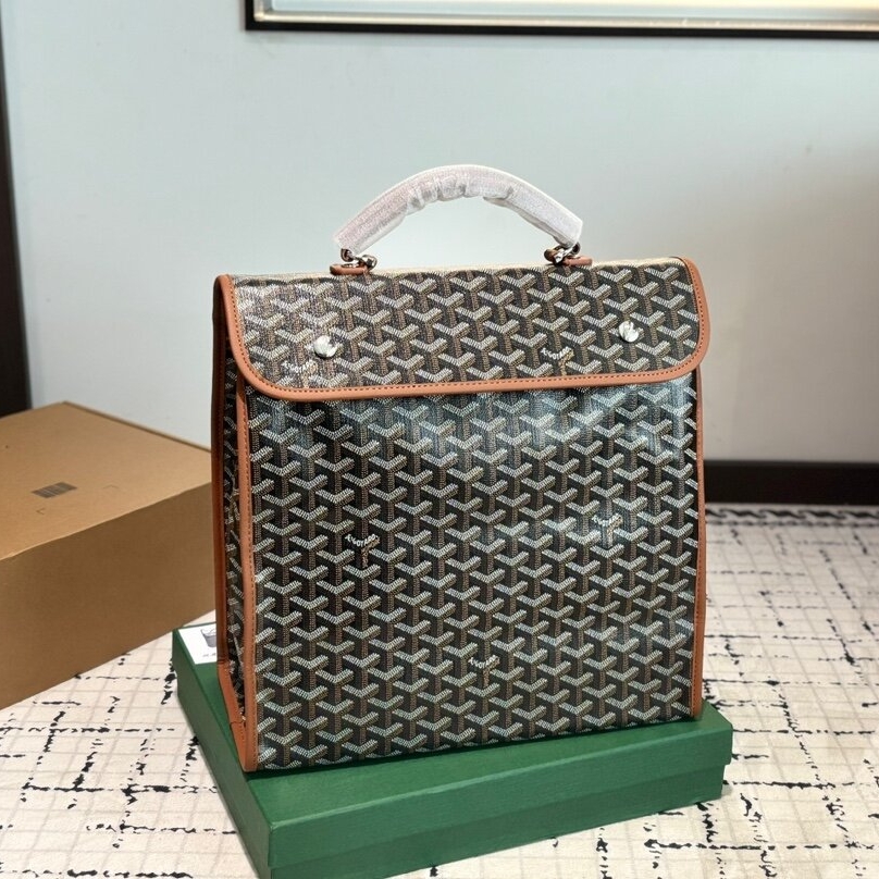 Goyard backpack 33 37cm