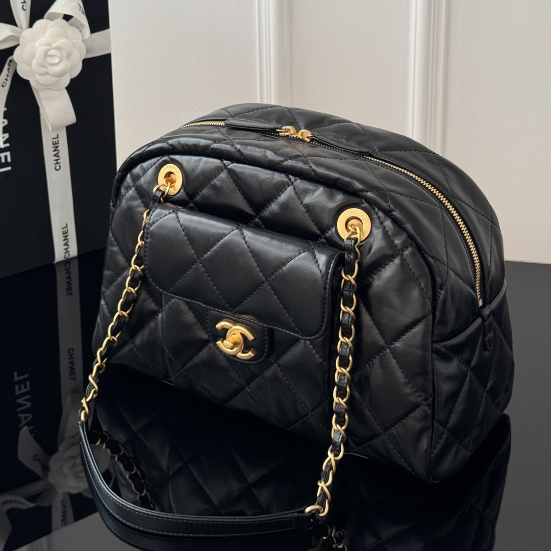 샤넬 클래식 빈티지 더블 C 체인 볼링백 숄더백