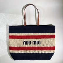 미우미우 스트라이프 라피아 토트백