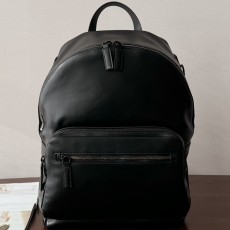 프라다 블랙 송아지 가죽 소재의 백팩