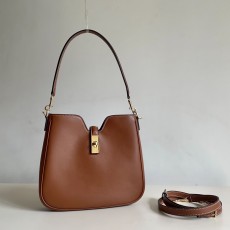 셀린느 스몰 소프트 16 까미유 백 탄 컬러의 부드러운 카프스킨 소재 가방