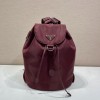 프라다 리나일론 백팩 버건디 색상