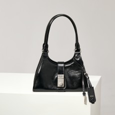 프라다 미디엄 레더 토트백