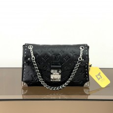 루이비통 트렁키 모노그램 사가 블랙 체인 숄더백